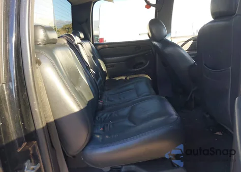 2004 Chevrolet Silverado 1500 Ls z USA, uszkodzony, nr VIN 2GCEC13TX41304021